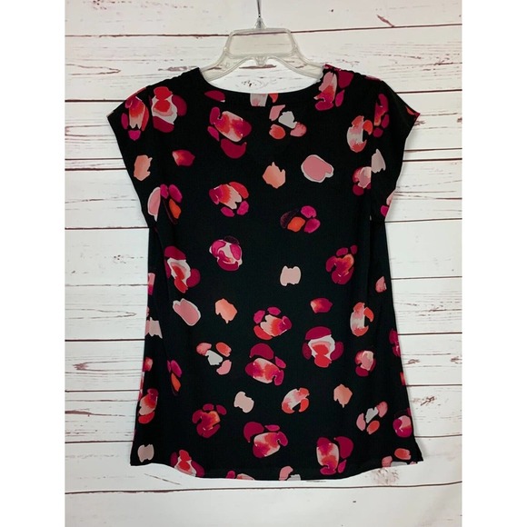 CAbi Women's S Small Black Pink Floral Short Sleeve Cute Petal Top Blouse #5523 - Picture 9 of 12